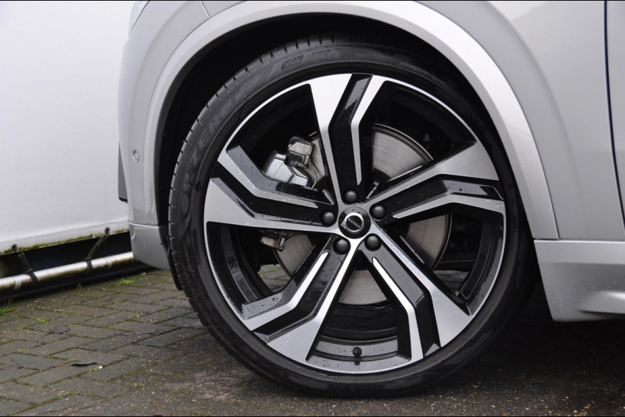 Volvo XC90 T8 455PK Automaat Recharge AWD Ultimate Dark HEICO / Luchtvering / Panoramisch schuif en kantel dak / Head-Up Display / Google Services / Adaptieve Cruise Control / Harman Kardon Audio/