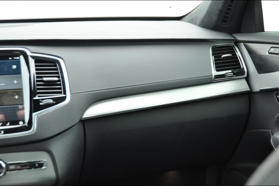 Volvo XC90 T8 455PK Automaat Recharge AWD Ultimate Dark HEICO / Luchtvering / Panoramisch schuif en kantel dak / Head-Up Display / Google Services / Adaptieve Cruise Control / Harman Kardon Audio/