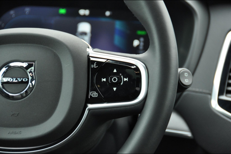 Volvo XC90 T8 455PK Automaat Recharge AWD Ultimate Dark HEICO / Luchtvering / Panoramisch schuif en kantel dak / Head-Up Display / Google Services / Adaptieve Cruise Control / Harman Kardon Audio/