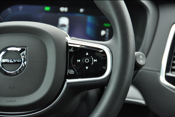 Volvo XC90 T8 455PK Automaat Recharge AWD Ultimate Dark HEICO / Luchtvering / Panoramisch schuif en kantel dak / Head-Up Display / Google Services / Adaptieve Cruise Control / Harman Kardon Audio/