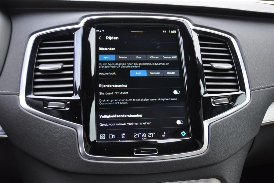 Volvo XC90 T8 455PK Automaat Recharge AWD Ultimate Dark HEICO / Luchtvering / Panoramisch schuif en kantel dak / Head-Up Display / Google Services / Adaptieve Cruise Control / Harman Kardon Audio/