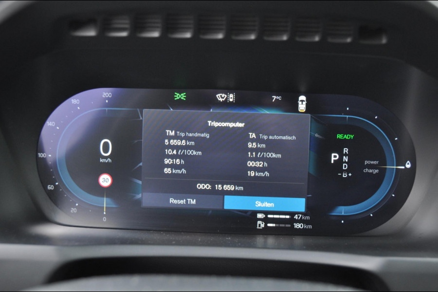Volvo XC90 T8 455PK Automaat Recharge AWD Ultimate Dark HEICO / Luchtvering / Panoramisch schuif en kantel dak / Head-Up Display / Google Services / Adaptieve Cruise Control / Harman Kardon Audio/
