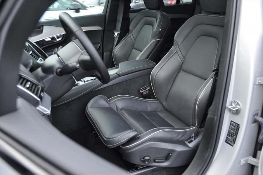 Volvo XC90 T8 455PK Automaat Recharge AWD Ultimate Dark HEICO / Luchtvering / Panoramisch schuif en kantel dak / Head-Up Display / Google Services / Adaptieve Cruise Control / Harman Kardon Audio/