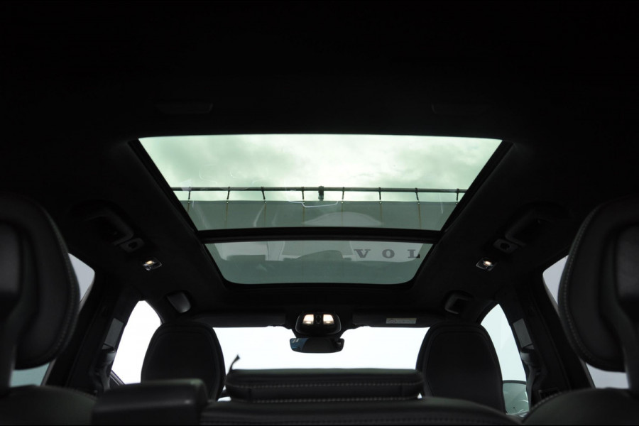 Volvo XC90 T8 455PK Automaat Recharge AWD Ultimate Dark HEICO / Luchtvering / Panoramisch schuif en kantel dak / Head-Up Display / Google Services / Adaptieve Cruise Control / Harman Kardon Audio/