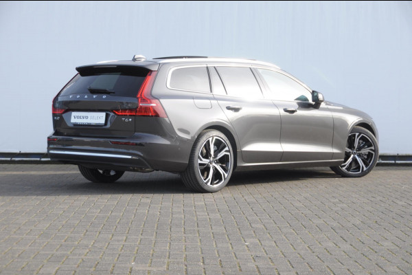 Volvo V60 T6 350PK Automaat Plug-in hybrid AWD Ultra Bright DEMO Roy Long range / Head-up display / Harman Kardon audio / Panoramadak / BLIS / Elektrisch bedienbare voorstoelen / Memory seats / Verwarmbare stoelen / Keyless entry /