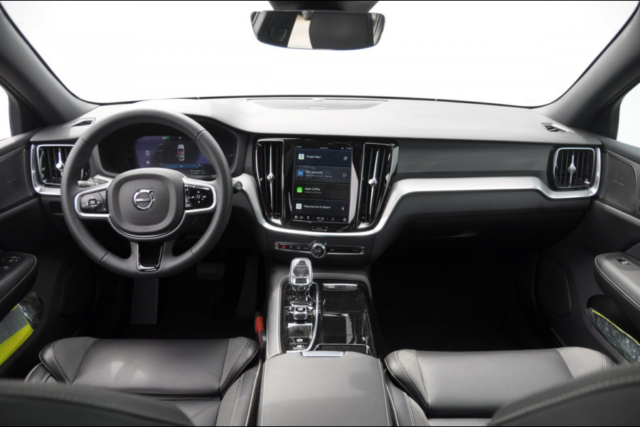 Volvo V60 T6 350PK Automaat Plus Dark / Adaptive cruise control / Elektrische stoelen / Harman Kardon audio / Trekhaak / Pilot assist / BLIS / Stoel en stuur verwarming / Elektrische achterklep / Parkeersensoren met 360 camera / Google infotainment