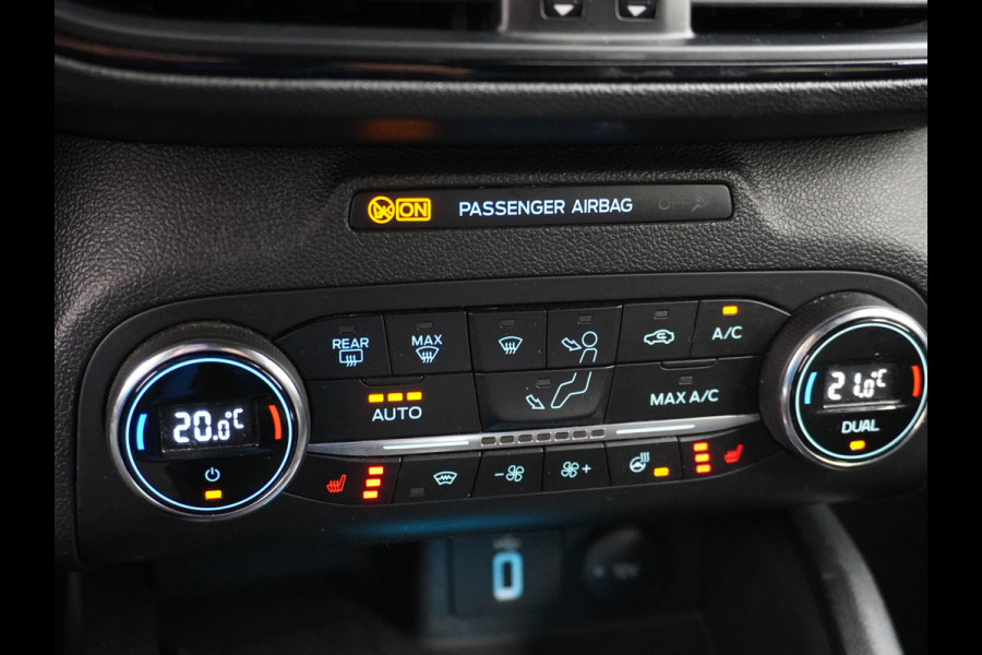 Ford FOCUS Wagon 1.0T 126PK ST Line 18" Navi Apple Carplay Android Auto Ecc Trekhaak Design Pack 2 Stuur+Stoel+Voorruit Verwarming Cruise Control EcoBoost Winter Pack Keyless Led Comfort Pack Lmv  Privacy Glas Licht-Regensensor Wifi Bluetooth Rijstrooksensor 1e Eigenaar 1.383KG