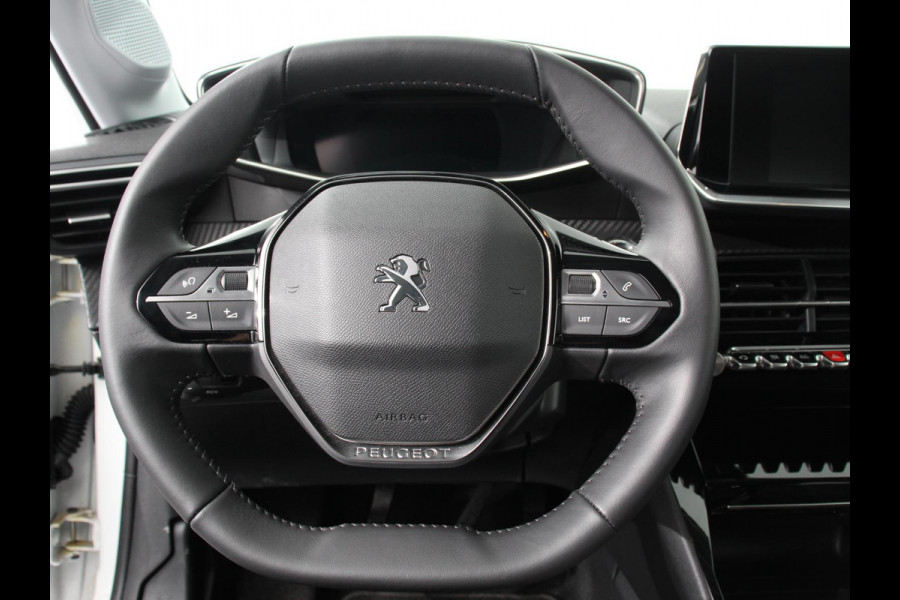 Peugeot 208 1.2 PureTech Allure Pack Achteruitrij camera Climate control LED Adaptieve cruise control Parkeersensor achter Verwarmde voorstoelen
