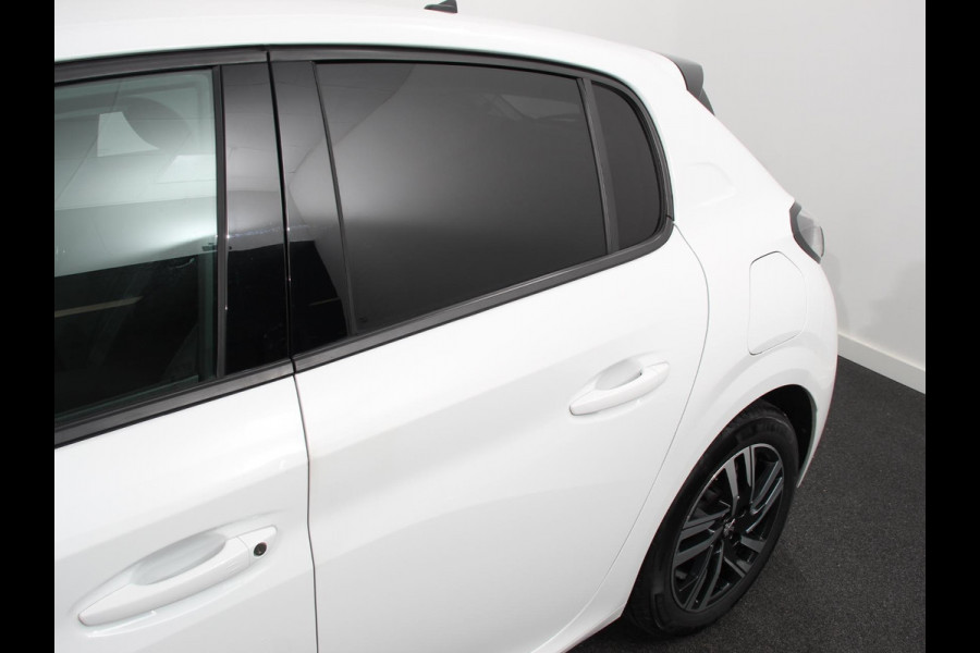 Peugeot 208 1.2 PureTech Allure Pack Achteruitrij camera Climate control LED Adaptieve cruise control Parkeersensor achter Verwarmde voorstoelen