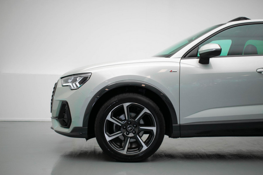 Audi Q3 Sportback 35 TFSI S Edition |Pano|3xS-Line|Sonos|Elek.Stoelen|Elek.Trekhaak|