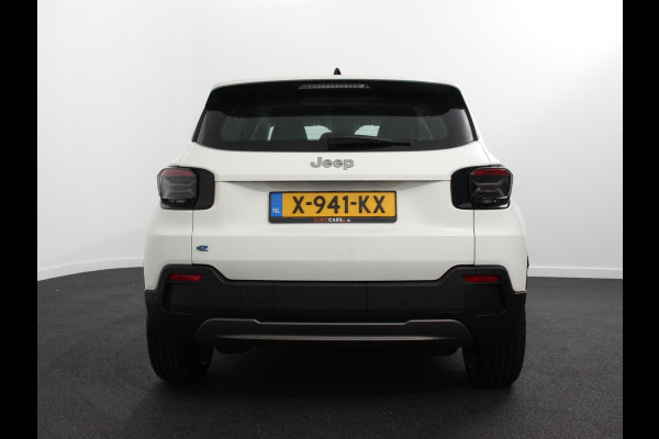 Jeep Avenger Longitude 54 kWh Navigatie Apple Carplay/ Android Auto Parkeersensor achter Cruise Control Stoelverwarming Full LED Virtual Cockpit Climate Control