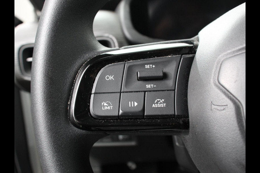Jeep Avenger Longitude 54 kWh Navigatie Apple Carplay/ Android Auto Parkeersensor achter Cruise Control Stoelverwarming Full LED Virtual Cockpit Climate Control