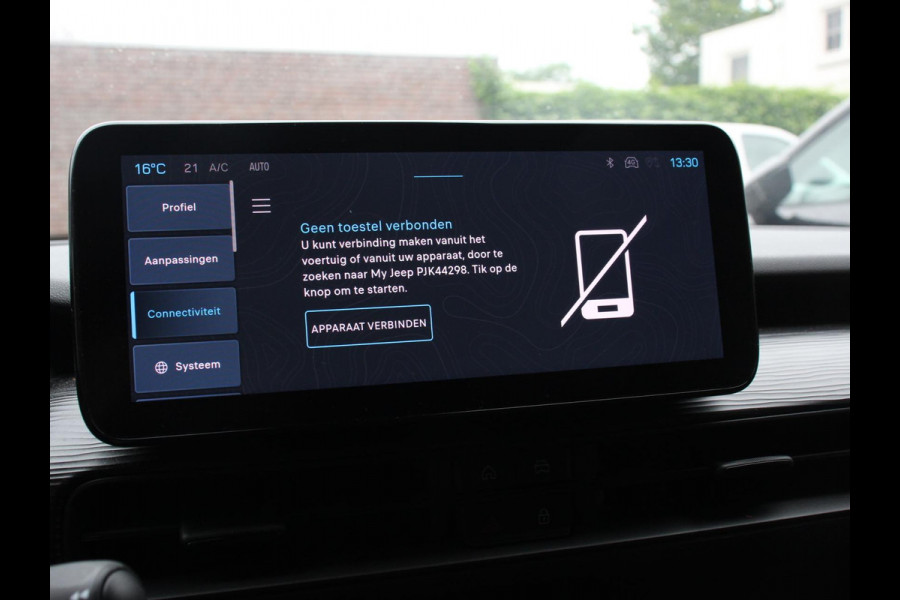 Jeep Avenger Longitude 54 kWh Navigatie Apple Carplay/ Android Auto Parkeersensor achter Cruise Control Stoelverwarming Full LED Virtual Cockpit Climate Control