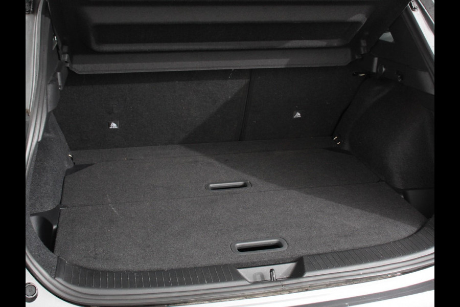 Nissan QASHQAI 1.3 MHEV Automaat N-Connecta Navigatie Climate Control Camera 360 Led Verwarmde voorstoelen Adaptive Cruise Control Lichtmetalen Velgen