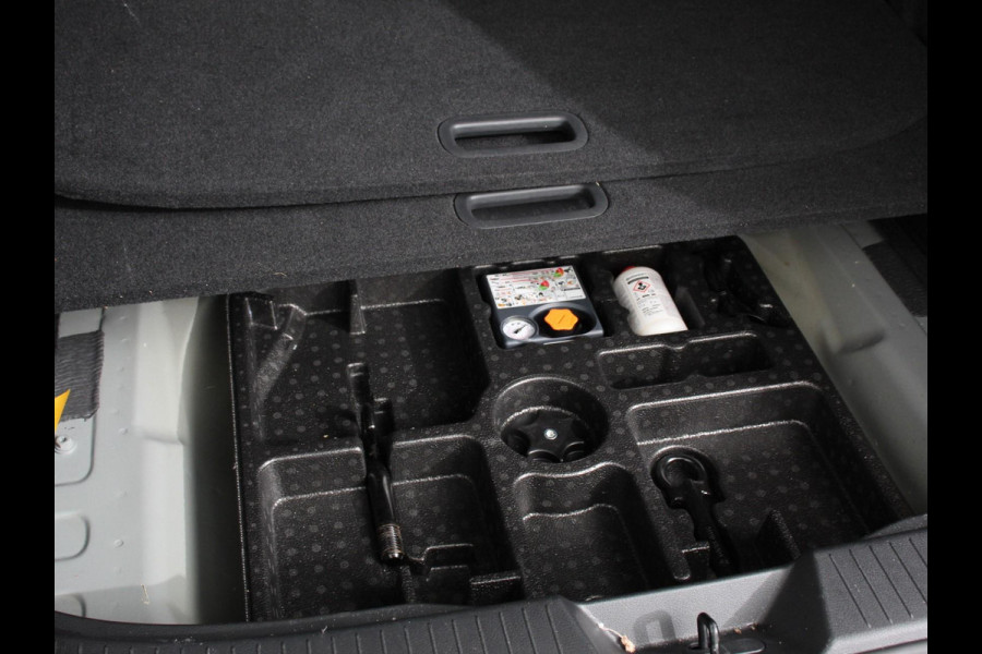 Nissan QASHQAI 1.3 MHEV Automaat N-Connecta Navigatie Climate Control Camera 360 Led Verwarmde voorstoelen Adaptive Cruise Control Lichtmetalen Velgen