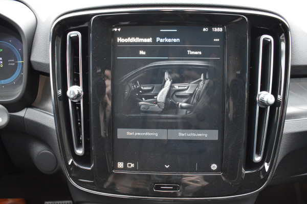 Volvo EX40 Single Motor Extended Range Plus Black Ed. 82 kWh | H&K | Blis | ACC | Stuurverwarming | 20" LMV | 360 camera | Getint glas | Apple carplay