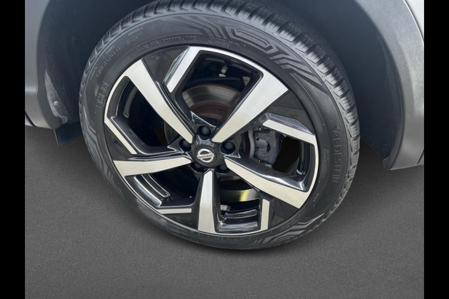 Nissan QASHQAI 1.3 DIG-T Tekna halfleder | panoramadak | stoelverwarming |