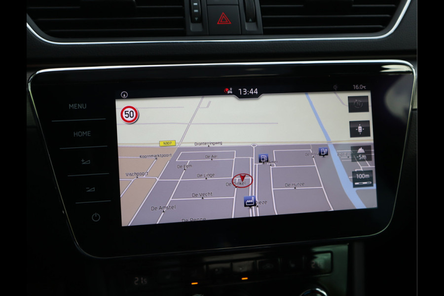 Škoda Superb Combi 1.5 TSI ACT Style Business / Panoramadak / 9.000 KM!