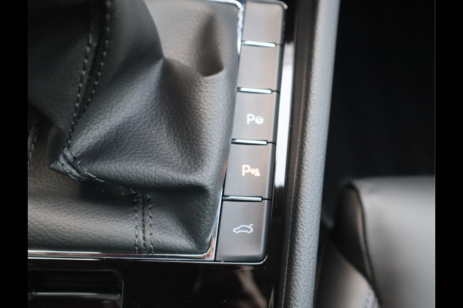Škoda Superb Combi 1.5 TSI ACT Style Business / Panoramadak / 9.000 KM!