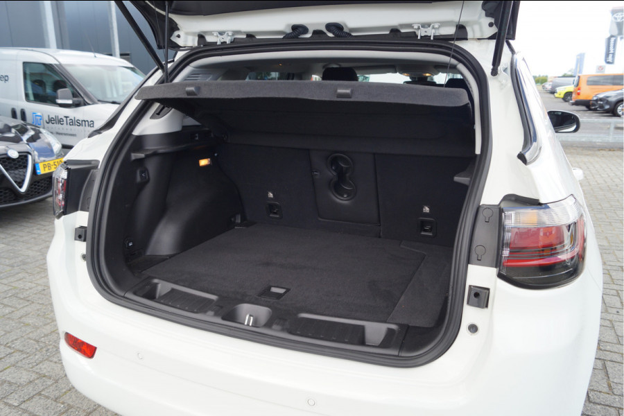Jeep Compass 4xe 240 Plug-in Hybrid Electric S | Winterpack | Lederen bekleding | 19" lichtmetalen velgen | Apple/Android Carplay