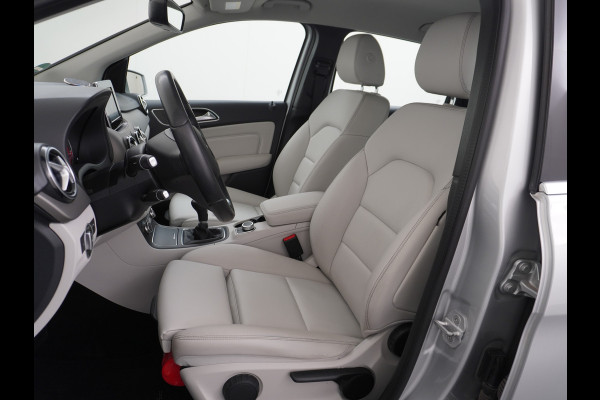 Mercedes-Benz B-Klasse 180CDi Leer Navi CameraEcc Sport-Comfort-Stoelen+Verwarmd Cruise Control Ambition Collission prev asst Bluetooth Keyless Licht en Zicht pakket Alarmoproepsysteem knie-airbag BlueEFFICIENCY euro 6