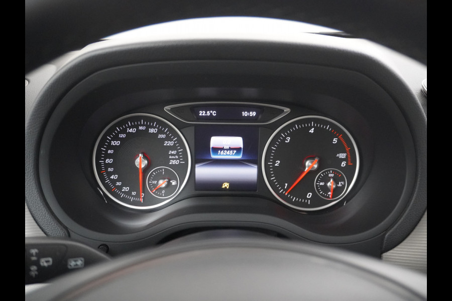 Mercedes-Benz B-Klasse 180CDI Leer Navi Camera Ecc Sport-Comfort-Stoelen+Verwarmd Cruise Control Ambition Collission prev asst Bluetooth Keyless Licht en Zicht pakket Alarmoproepsysteem knie-airbag BlueEFFICIENCY Euro 6