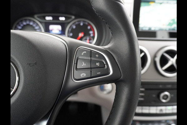 Mercedes-Benz B-Klasse 180CDI Leer Navi Camera Ecc Sport-Comfort-Stoelen+Verwarmd Cruise Control Ambition Collission prev asst Bluetooth Keyless Licht en Zicht pakket Alarmoproepsysteem knie-airbag BlueEFFICIENCY Euro 6