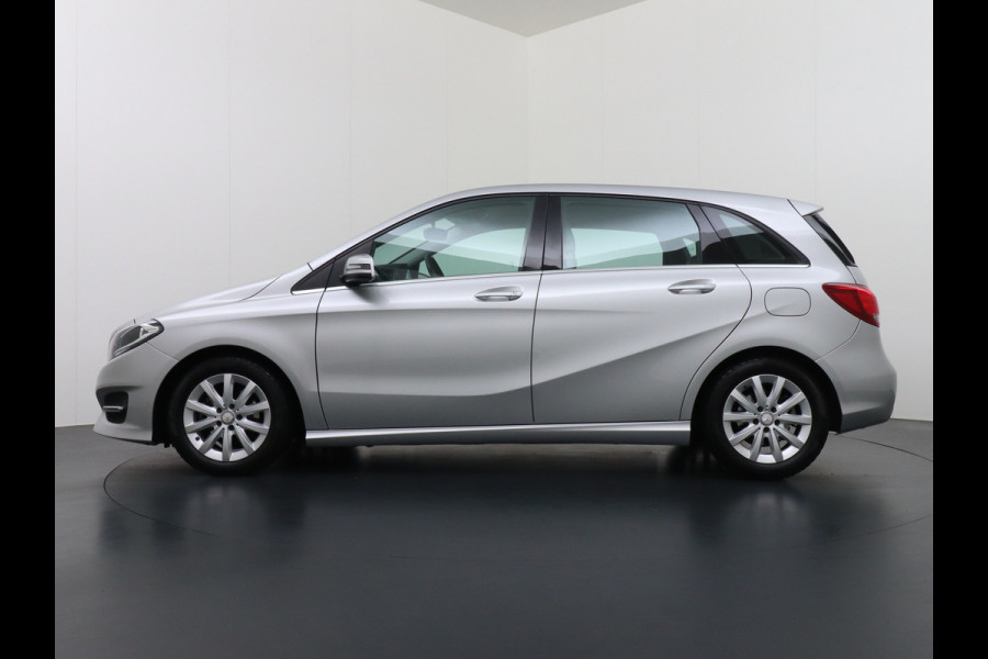 Mercedes-Benz B-Klasse 180CDI Leer Navi Camera Ecc Sport-Comfort-Stoelen+Verwarmd Cruise Control Ambition Collission prev asst Bluetooth Keyless Licht en Zicht pakket Alarmoproepsysteem knie-airbag BlueEFFICIENCY Euro 6