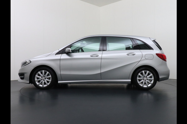 Mercedes-Benz B-Klasse 180CDI Leer Navi Camera Ecc Sport-Comfort-Stoelen+Verwarmd Cruise Control Ambition Collission prev asst Bluetooth Keyless Licht en Zicht pakket Alarmoproepsysteem knie-airbag BlueEFFICIENCY Euro 6