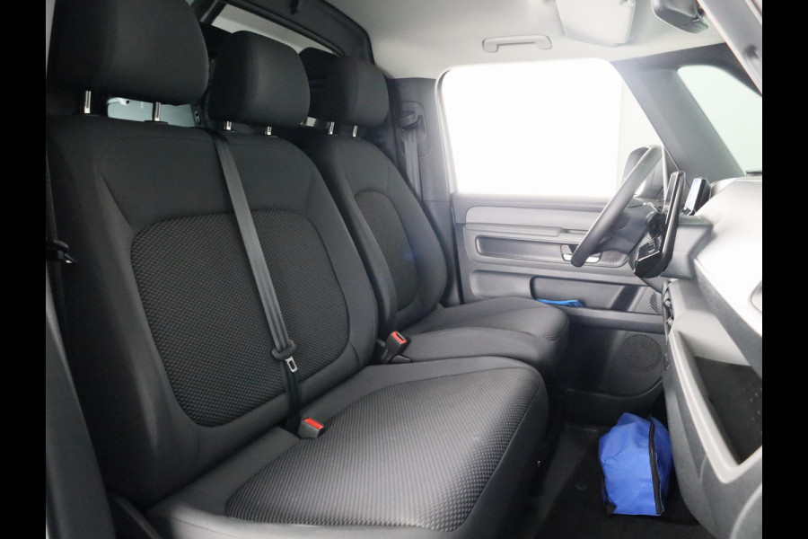 Volkswagen ID. Buzz Cargo Intro 1 Elektromotor 204 pk NAVIGATIE | TREKHAAK