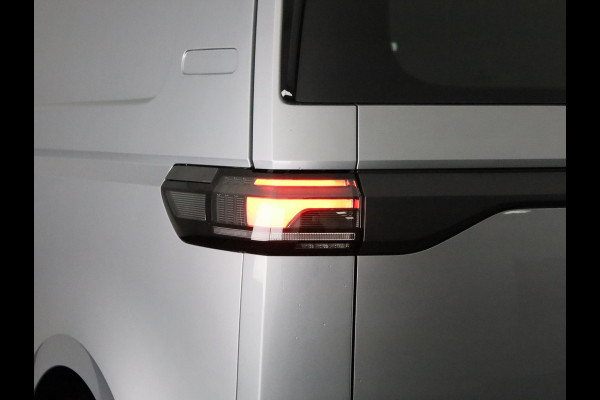 Volkswagen ID. Buzz Cargo Intro 1 Elektromotor 204 pk NAVIGATIE | TREKHAAK