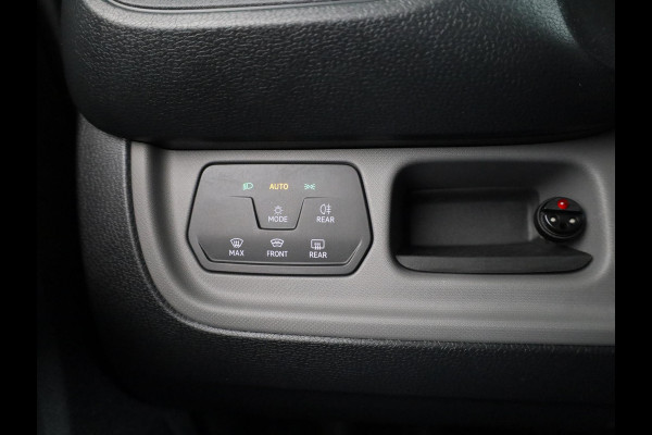 Volkswagen ID. Buzz Cargo Intro 1 Elektromotor 204 pk NAVIGATIE | TREKHAAK