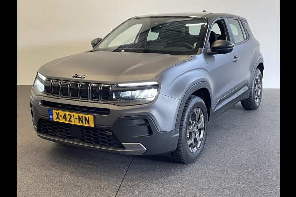 Jeep Avenger Longitude 54 kWh Business Epowertrain Navigatie Apple Carplay/ Android Auto Parkeersensor achter Cruise Control Stoelverwarming Full LED Virtual Cockpit Climate Control