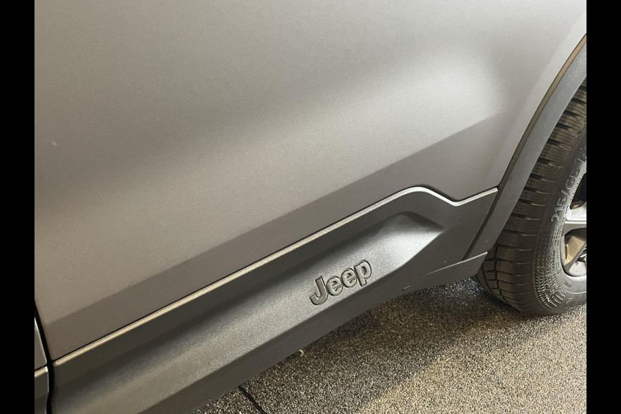 Jeep Avenger Longitude 54 kWh Business Epowertrain Navigatie Apple Carplay/ Android Auto Parkeersensor achter Cruise Control Stoelverwarming Full LED Virtual Cockpit Climate Control