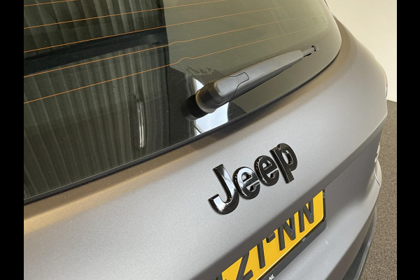 Jeep Avenger Longitude 54 kWh Business Epowertrain Navigatie Apple Carplay/ Android Auto Parkeersensor achter Cruise Control Stoelverwarming Full LED Virtual Cockpit Climate Control