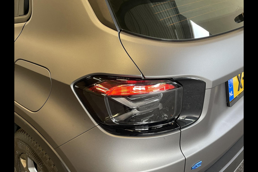Jeep Avenger Longitude 54 kWh Business Epowertrain Navigatie Apple Carplay/ Android Auto Parkeersensor achter Cruise Control Stoelverwarming Full LED Virtual Cockpit Climate Control