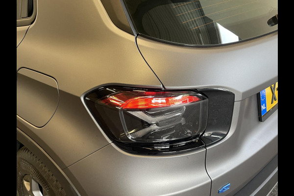 Jeep Avenger Longitude 54 kWh Business Epowertrain Navigatie Apple Carplay/ Android Auto Parkeersensor achter Cruise Control Stoelverwarming Full LED Virtual Cockpit Climate Control