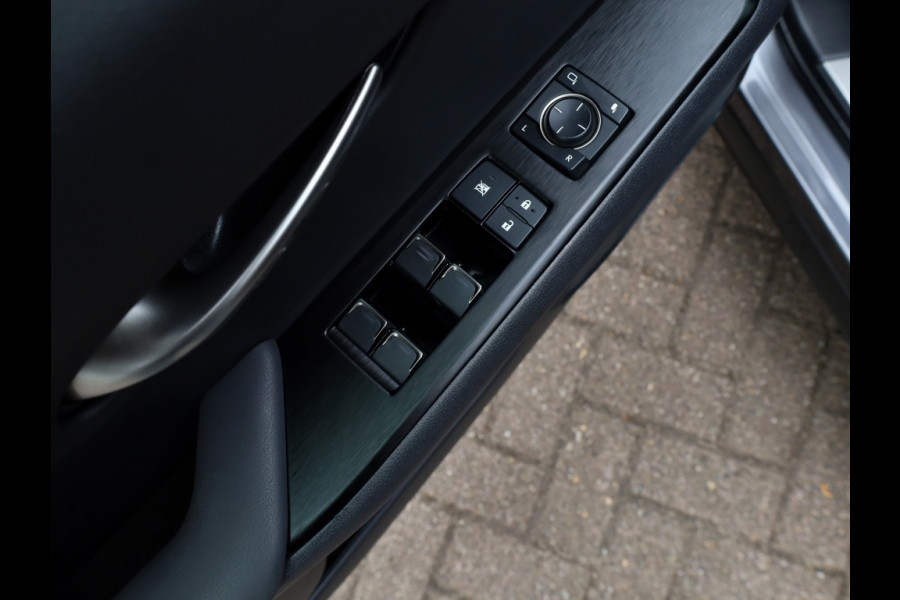 Lexus UX 250h F Sport Line Premium | Premium Navi | Sport-Interieur