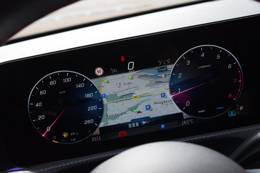 Mercedes-Benz A-Klasse 180 AMG Line|Dak|Sfeer|Camera|Led|18"