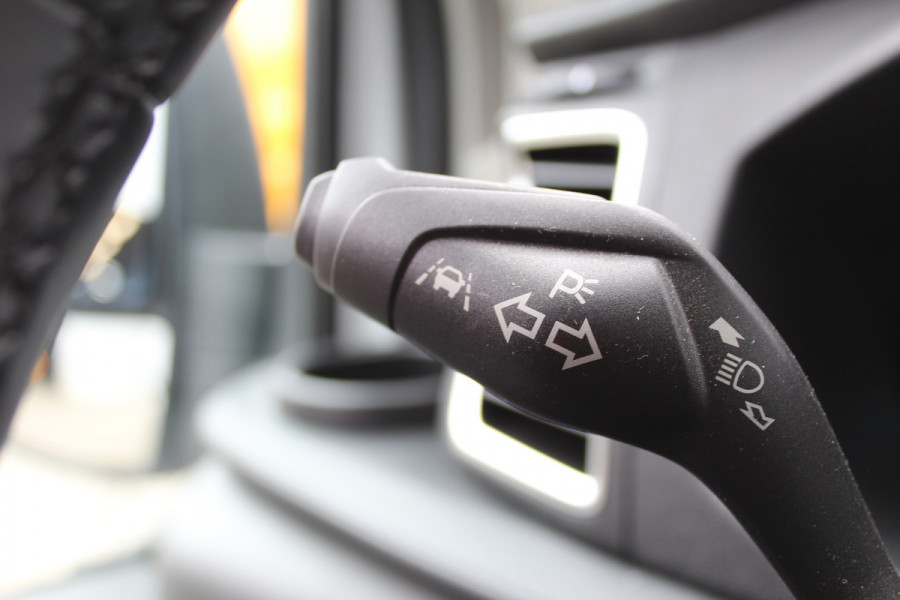 Ford Transit 330 2.0 TDCI L2H2 Trend | Laadruimtebetimmering | Navigatie | Adaptieve Cruise | 360 Camera