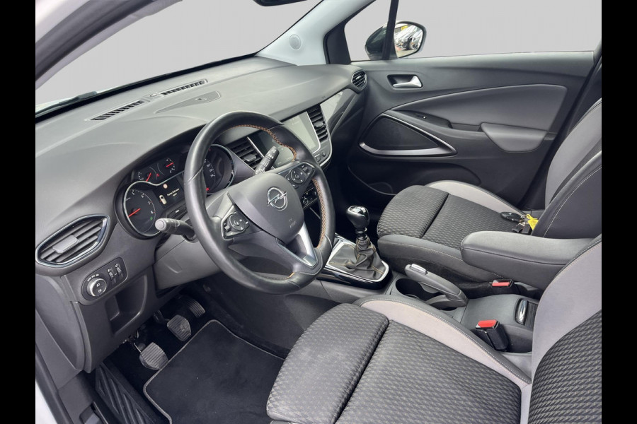 Opel Crossland X 1.2 Turbo Online Edition | Trekhaak | Two-tone / Nieuwe Distributie