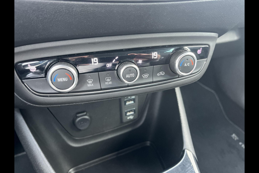 Opel Crossland X 1.2 Turbo Online Edition | Trekhaak | Two-tone / Nieuwe Distributie
