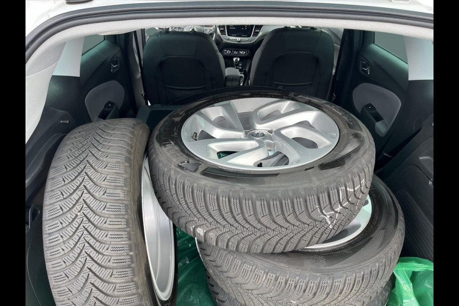 Opel Crossland X 1.2 Turbo Online Edition | Trekhaak | Two-tone / Nieuwe Distributie