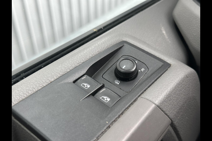 Volkswagen Crafter 35 2.0 TDI L3H3 Trendline*A/C*HAAK*PDC*CRUISE