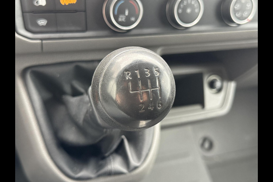 Volkswagen Crafter 35 2.0 TDI L3H3 Trendline*A/C*HAAK*PDC*CRUISE