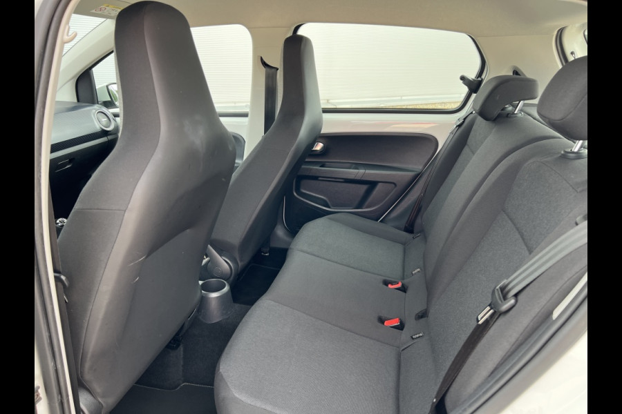 Volkswagen up! 1.0 BMT move up! NAP! 1e EIGENAAR! AIRCO! DAB!