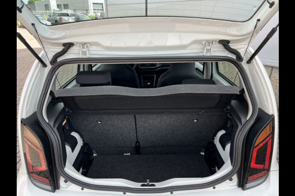 Volkswagen up! 1.0 BMT move up! NAP! 1e EIGENAAR! AIRCO! DAB!