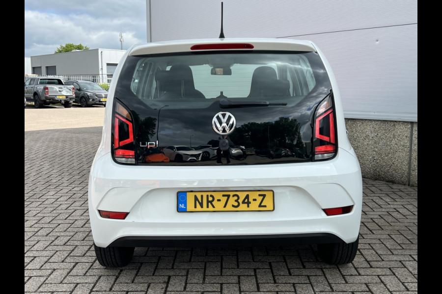 Volkswagen up! 1.0 BMT move up! NAP! 1e EIGENAAR! AIRCO! DAB!