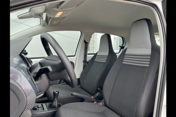 Volkswagen up! 1.0 BMT move up! NAP! 1e EIGENAAR! AIRCO! DAB!