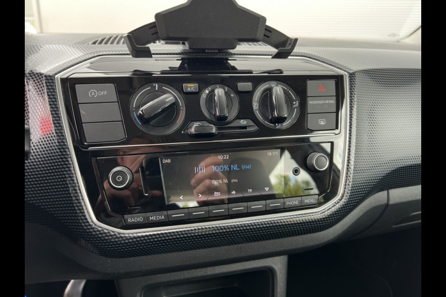 Volkswagen up! 1.0 BMT move up! NAP! 1e EIGENAAR! AIRCO! DAB!